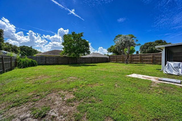 4703 Myrtle Drive, Fort Pierce, FL 34982