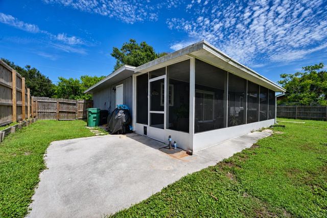 4703 Myrtle Drive, Fort Pierce, FL 34982