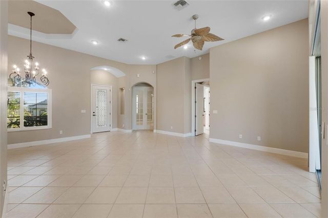 6027 SPINNAKER LOOP, Lady Lake, FL 32159