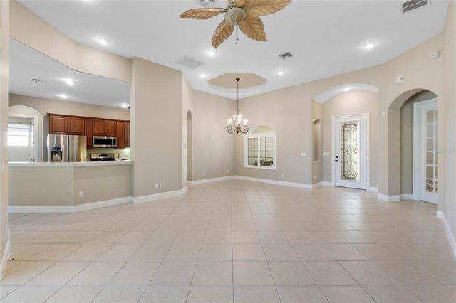 6027 SPINNAKER LOOP, Lady Lake, FL 32159