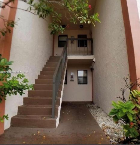 851 NE 207th Ter 6-103, Miami, FL 33179