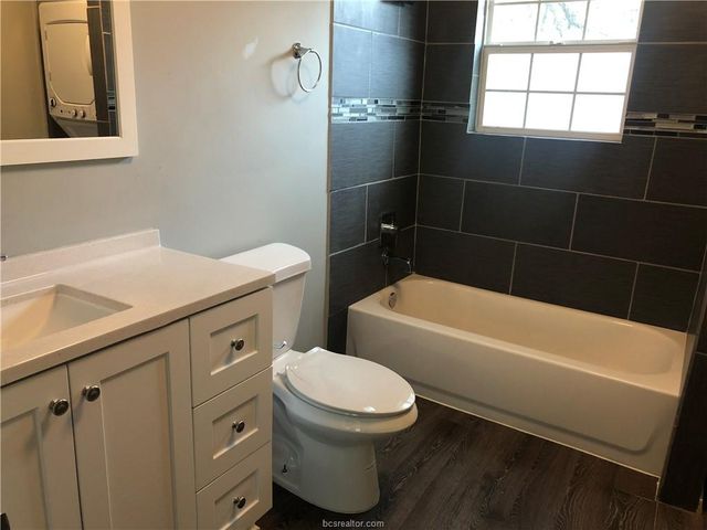 1704 Baker, Bryan, TX 77803