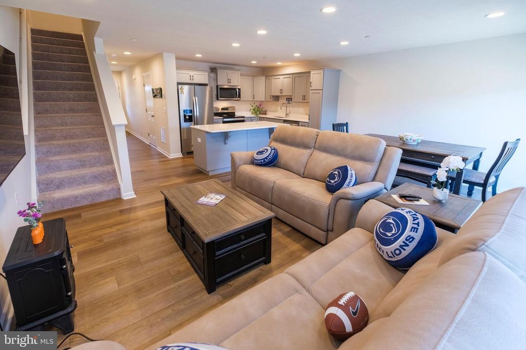 Image 3 of property listing at 129 HIGHPOINT PARK DR, Bellefonte, PA 16823