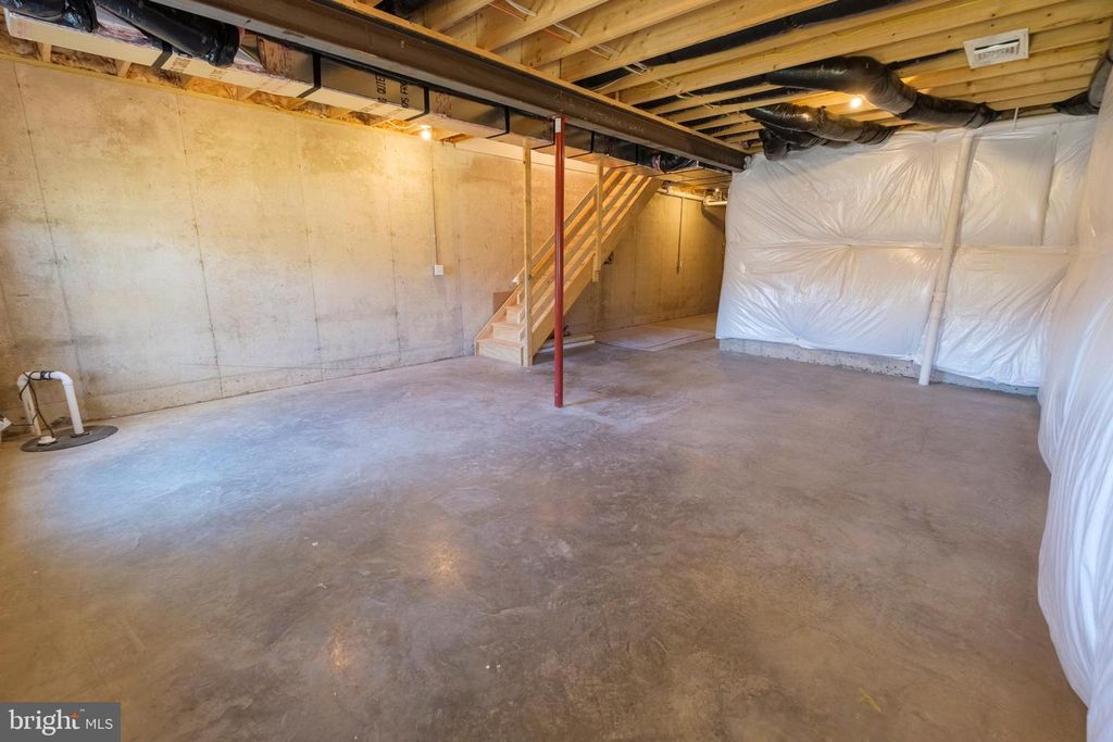 Image 39 of property listing at 129 HIGHPOINT PARK DR, Bellefonte, PA 16823