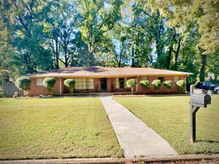 3836 LAKEHURST DR, Memphis, TN 38128