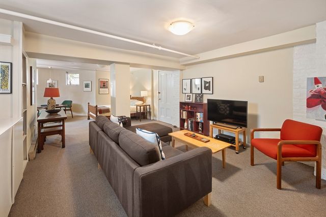 24 Ellsworth Ave 1, Cambridge, MA 02139