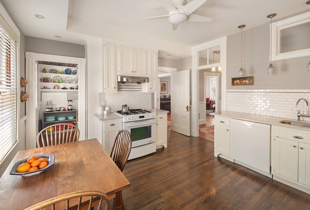 24 Ellsworth Ave 1, Cambridge, MA 02139