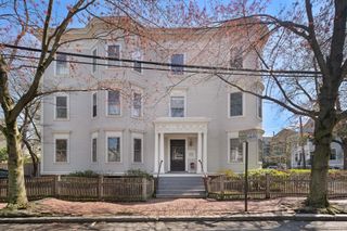 24 Ellsworth Ave 1, Cambridge, MA 02139
