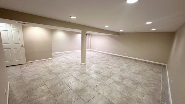 1248 Berry Lane, Flossmoor, IL 60422