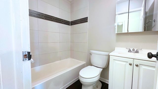 1248 Berry Lane, Flossmoor, IL 60422