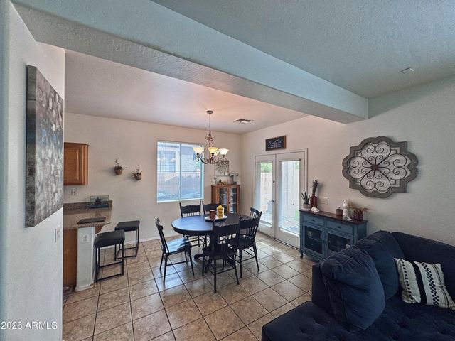 1032 E Cantebria Drive, Gilbert, AZ 85296