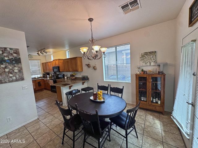 1032 E Cantebria Drive, Gilbert, AZ 85296