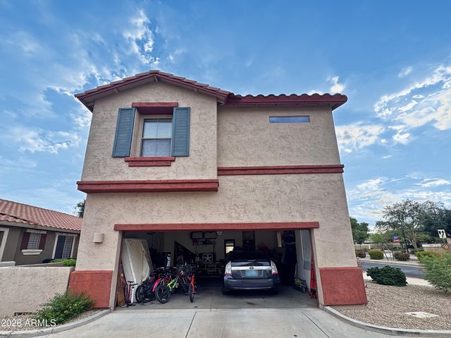 1032 E Cantebria Drive, Gilbert, AZ 85296
