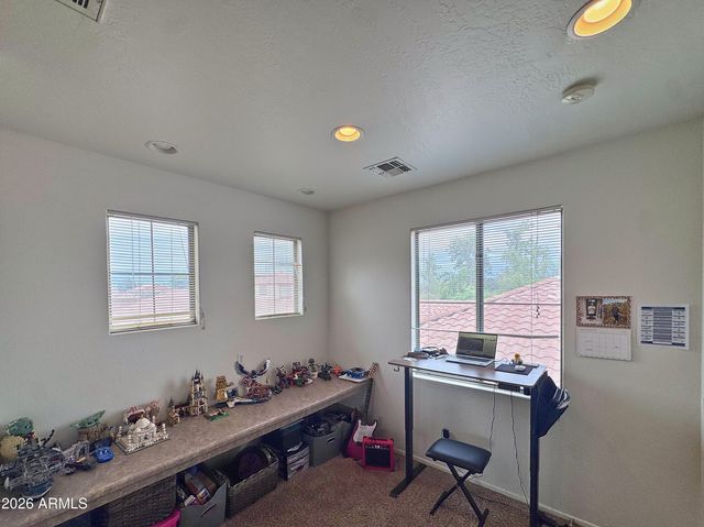 1032 E Cantebria Drive, Gilbert, AZ 85296