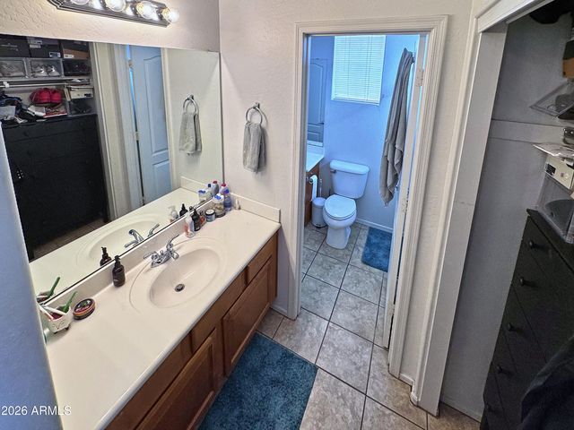 1032 E Cantebria Drive, Gilbert, AZ 85296