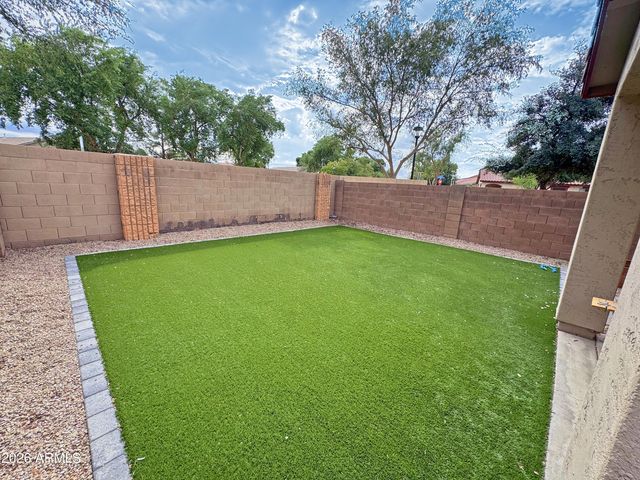 1032 E Cantebria Drive, Gilbert, AZ 85296