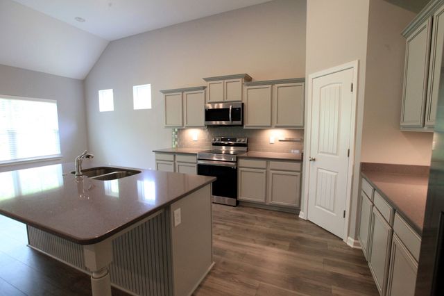 3718 Black Powder Lane, Rockvale, TN 37153