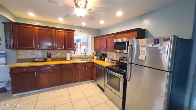 384 Euclid Avenue, Daytona Beach, FL 32118