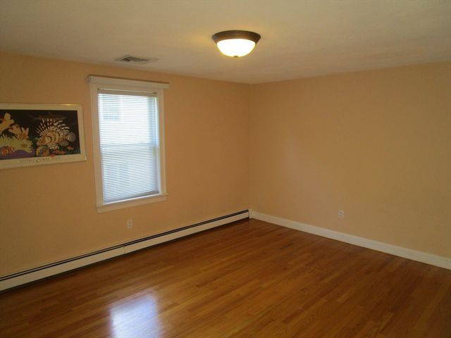 63-65 Charles 63, Newton, MA 02466