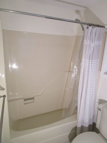 63-65 Charles 63, Newton, MA 02466