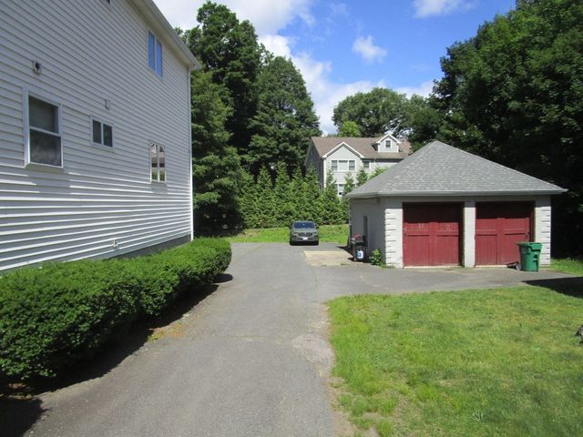 63-65 Charles 63, Newton, MA 02466