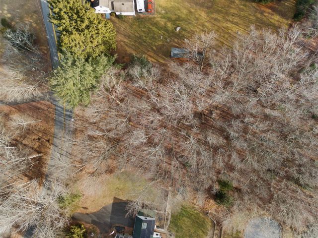 92 Ash Swamp Road, Glastonbury, CT 06033