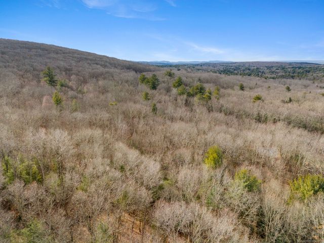 92 Ash Swamp Road, Glastonbury, CT 06033