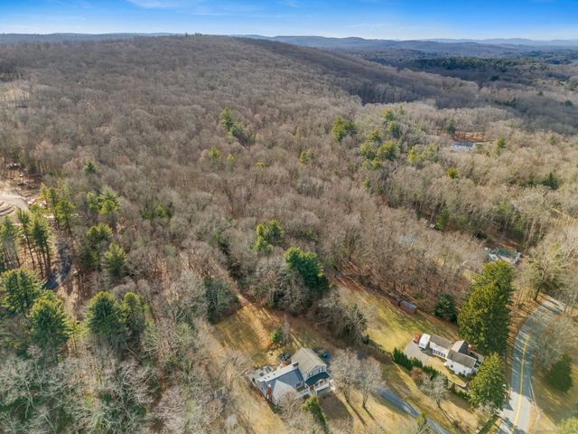 92 Ash Swamp Road, Glastonbury, CT 06033