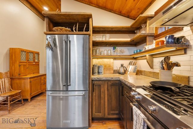 490 Sundown Road, Bozeman, MT 59715