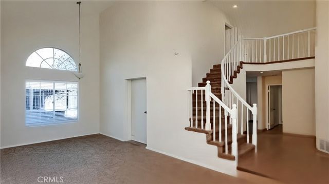 37928 50th St E, Palmdale, CA 93552