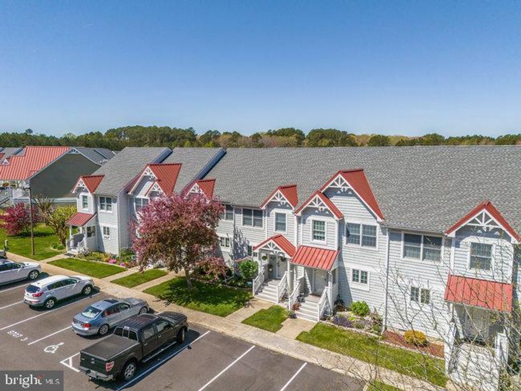 9707 VILLAGE LN #9704-4, Ocean City, MD 21842