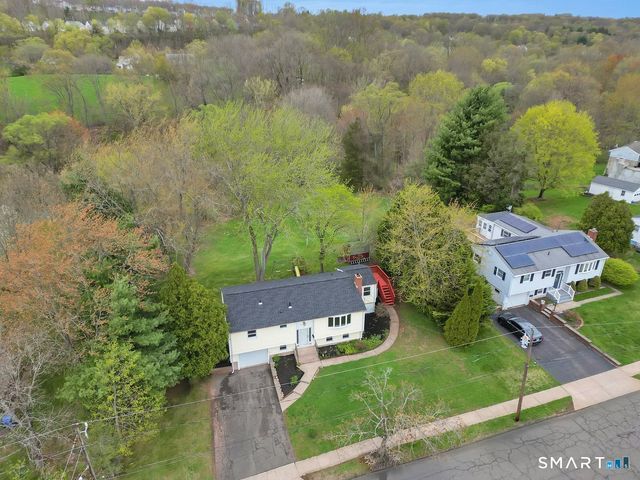 75 Azalea Drive, Middletown, CT 06457