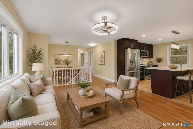 75 Azalea Drive, Middletown, CT 06457