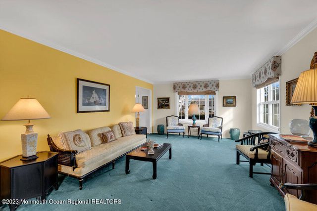 7 Howell Avenue, Spring Lake, NJ 07762