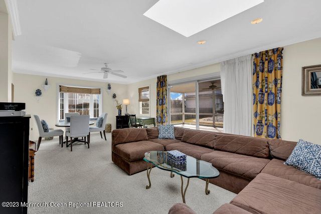 7 Howell Avenue, Spring Lake, NJ 07762