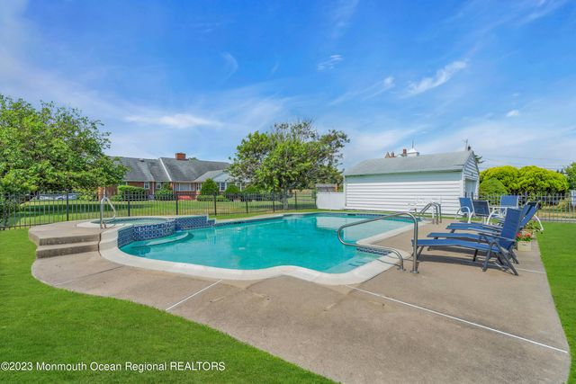 7 Howell Avenue, Spring Lake, NJ 07762