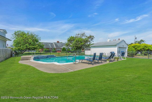 7 Howell Avenue, Spring Lake, NJ 07762