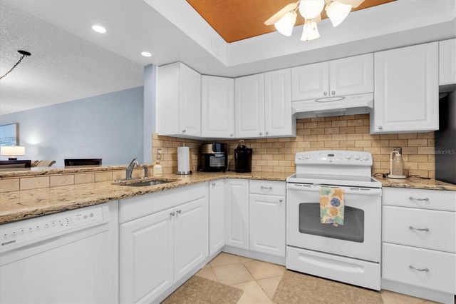 719 PINELLAS BAYWAY S 110, Tierra Verde, FL 33715