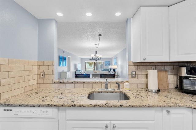 719 PINELLAS BAYWAY S 110, Tierra Verde, FL 33715