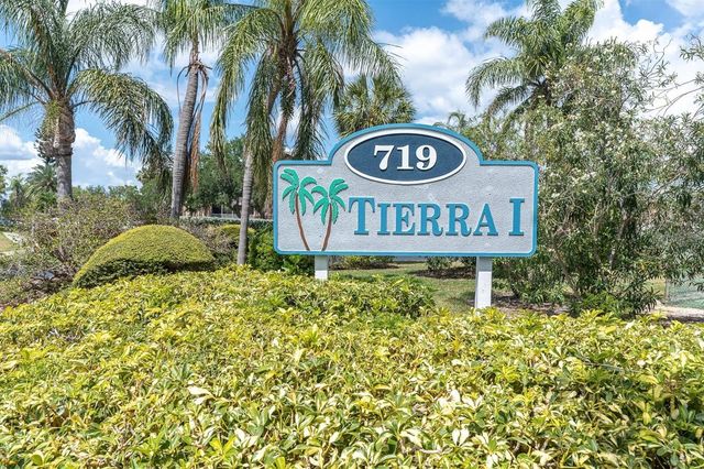 719 PINELLAS BAYWAY S 110, Tierra Verde, FL 33715