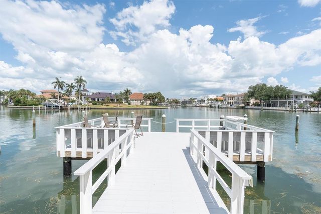 719 PINELLAS BAYWAY S 110, Tierra Verde, FL 33715