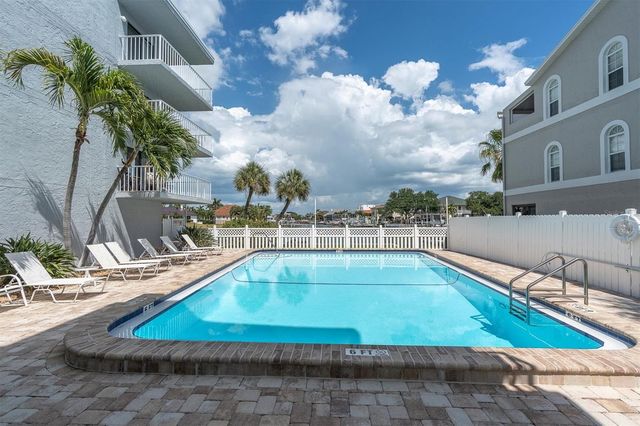 719 PINELLAS BAYWAY S 110, Tierra Verde, FL 33715
