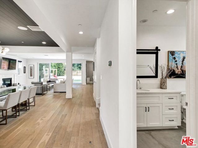 10593 Kinnard Avenue, Los Angeles, CA 90024