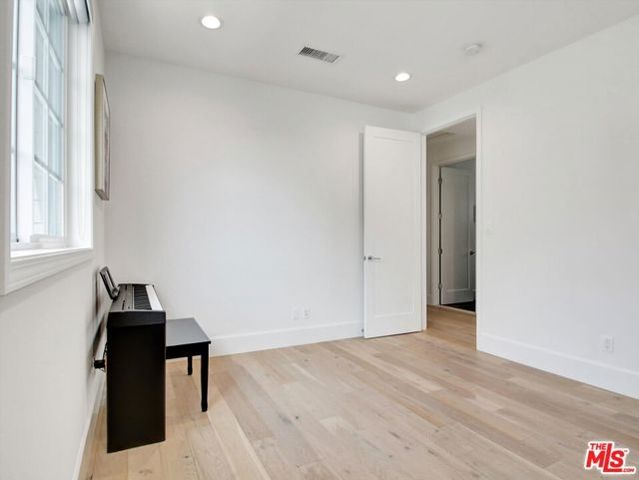 10593 Kinnard Avenue, Los Angeles, CA 90024