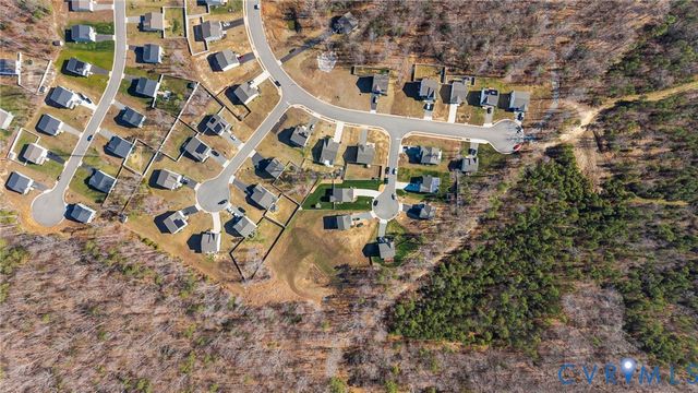 48 James Ct, Aylett, VA 23009