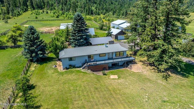 1995 Long RD, Plummer, ID 83851