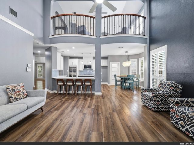 27 Stonewall Bend, San Antonio, TX 78256