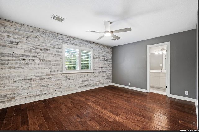 27 Stonewall Bend, San Antonio, TX 78256