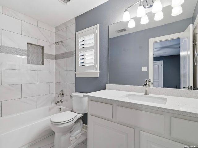 27 Stonewall Bend, San Antonio, TX 78256
