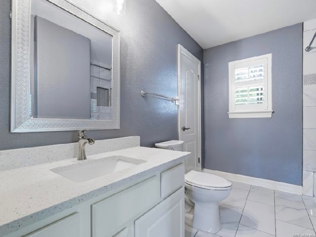 27 Stonewall Bend, San Antonio, TX 78256